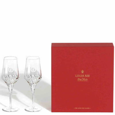 Remy Martin Louis XIII gift pack featuring a 700mL bottle of cognac and two elegant glasses.