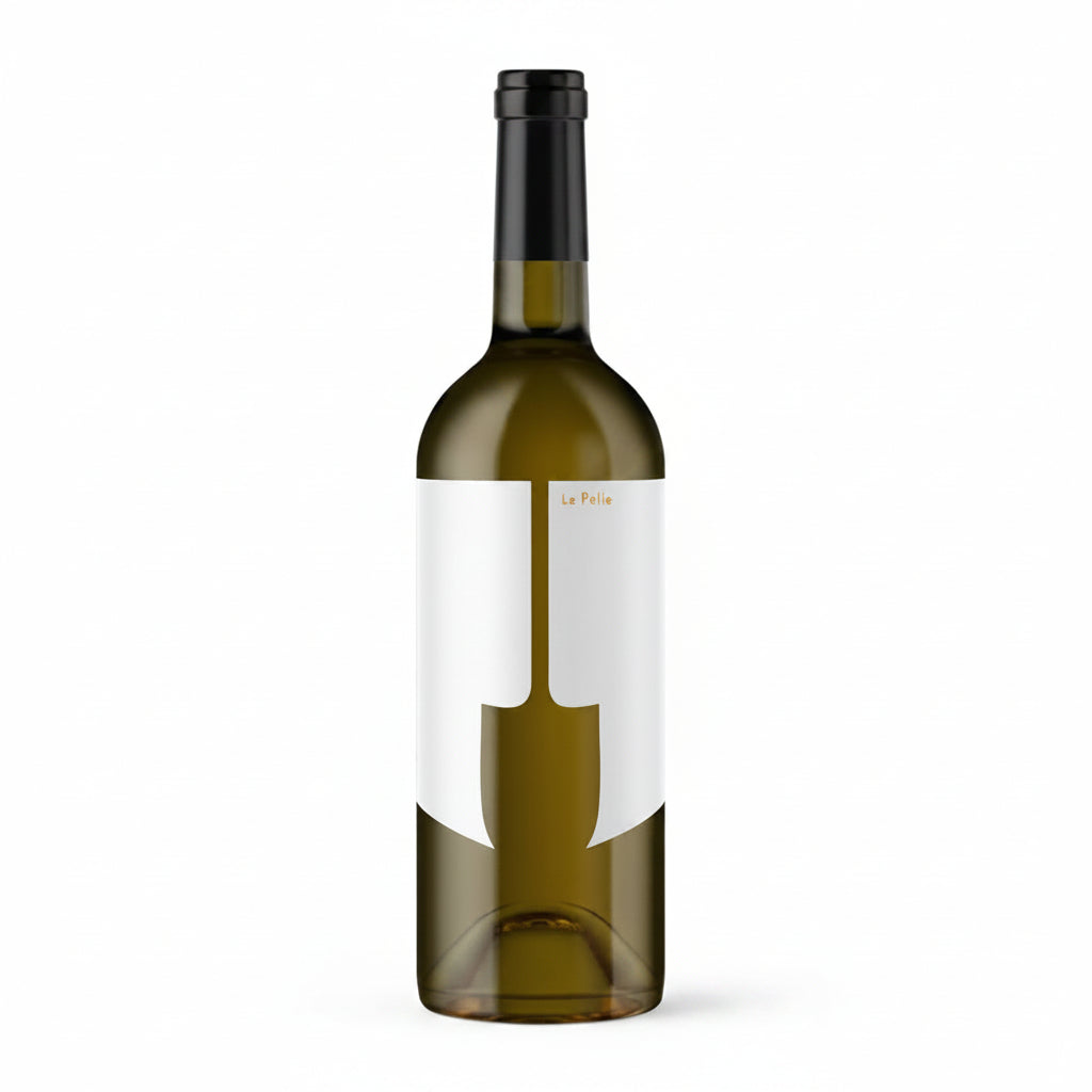 Bottle of La Pelle Sauvignon Blanc 750mL wine with a white label and cork closure.