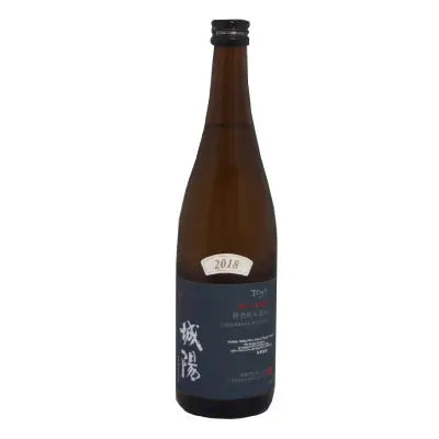 Tokubetsu Junmai Iwai 720Ml Bottle Image