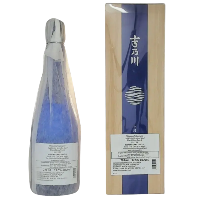 Yoshi No Gawa Minamo Nakagumi Dai Ginjo 720Ml Bottle Image